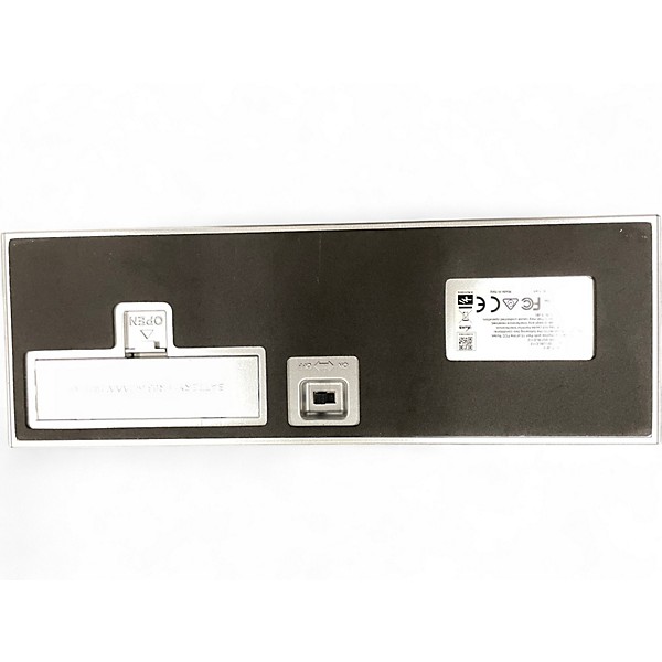 Used IK Multimedia irig blueboard MIDI Foot Controller