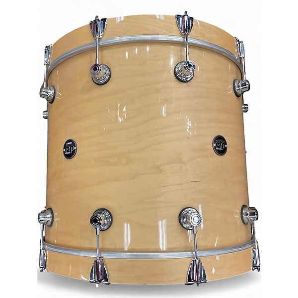 Used DW 22X18 Performance Series Natural Drum