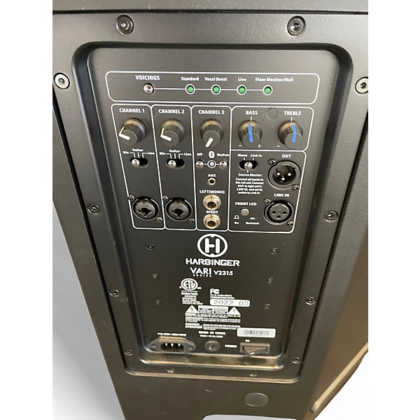 Used Harbinger VARI V2315 Powered Speaker