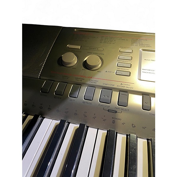 Used Yamaha WK-200 Digital Piano