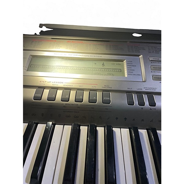 Used Yamaha WK-200 Digital Piano