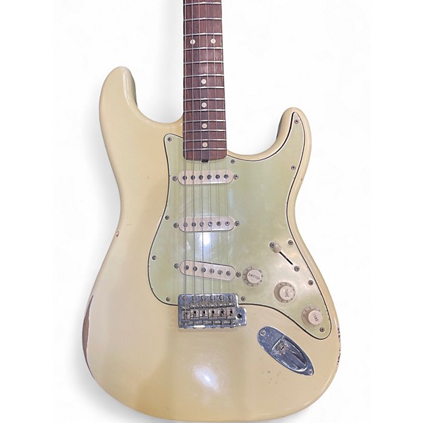 Used Fender Road Worn 1960S Stratocaster Vintage White Solid Body Electric Guitar
