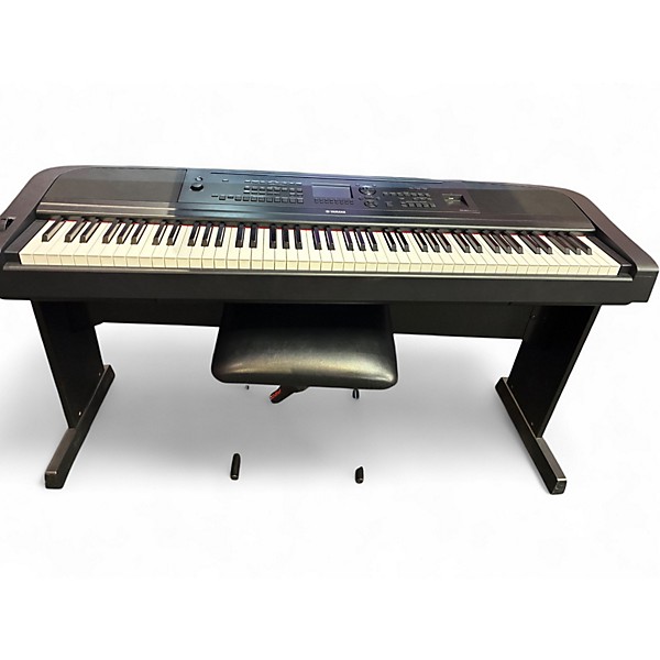 Used Yamaha DGX670 Stage Piano