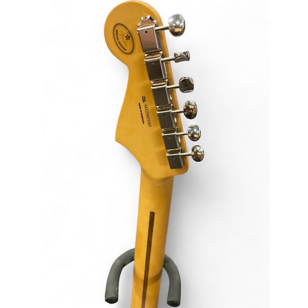 Used Fender  Stratocaster Glossy Black Solid Body Electric Guitar