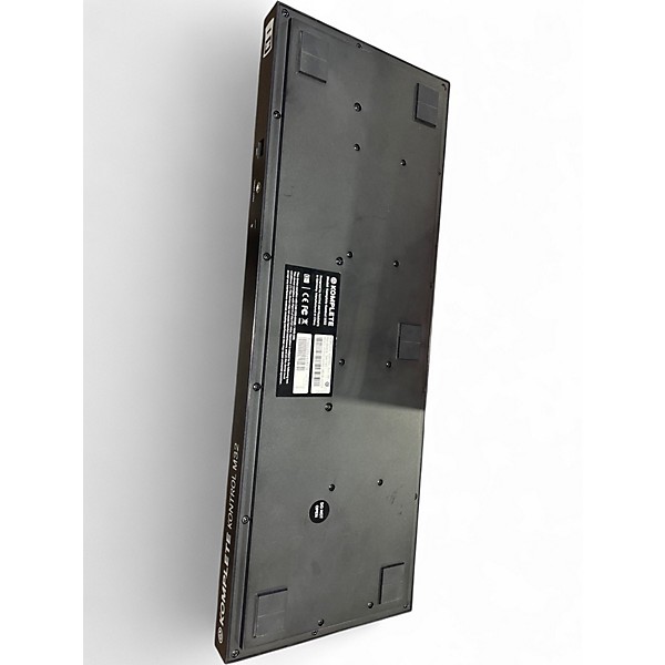 Used Native Instruments Komplete Kontrol M32 MIDI Controller