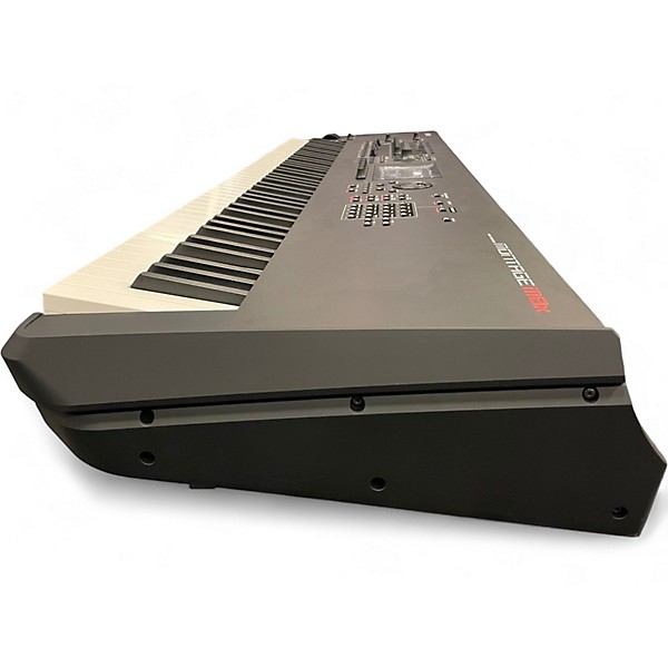 Used Yamaha Montage M8x Keyboard Workstation