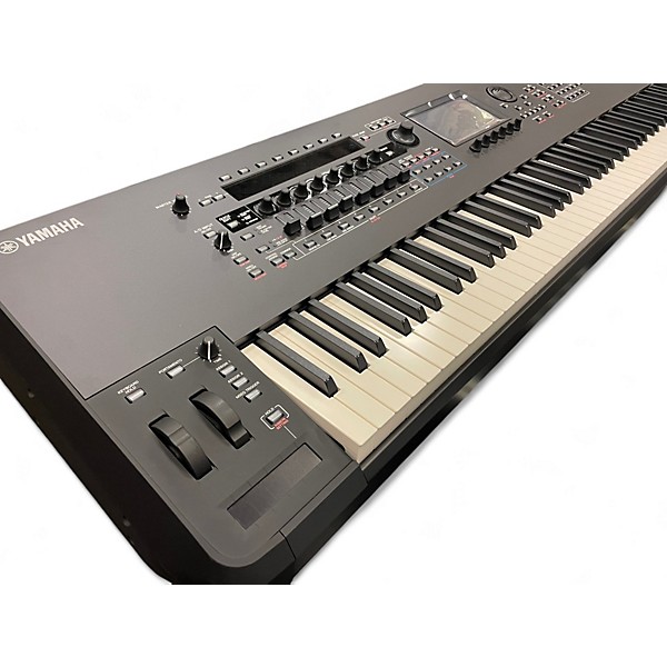 Used Yamaha Montage M8x Keyboard Workstation