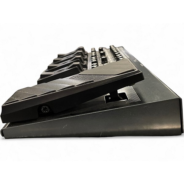 Used BOSS ME80 Guitar Multi Effect Processor