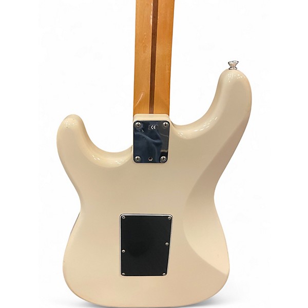 Used Fender Deluxe Fat Floyd Rose HSS Stratocaster Arctic White Solid Body Electric Guitar