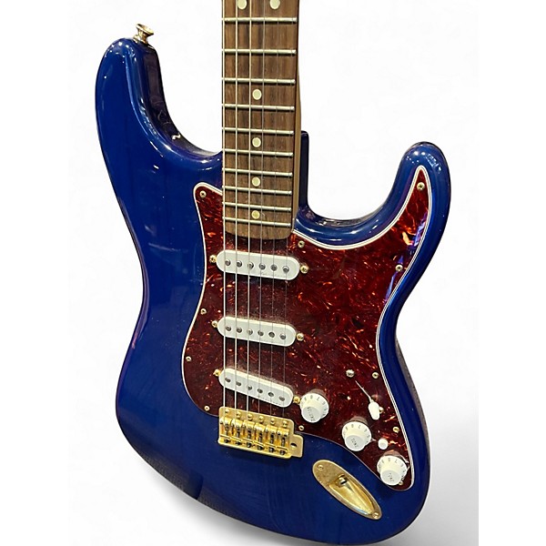 Used Fender Deluxe Players Stratocaster Blue Sapphire Solid Body Electric Guitar