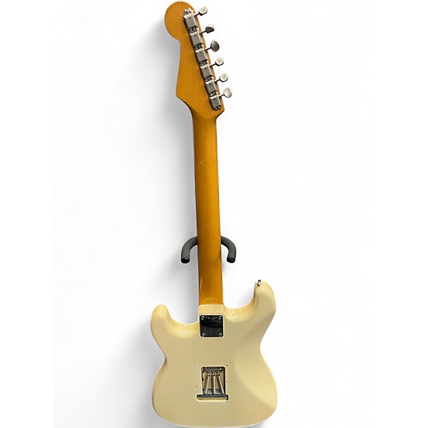 Vintage 1992 Fender ST-62 Stratocaster Olympic White Solid Body Electric Guitar