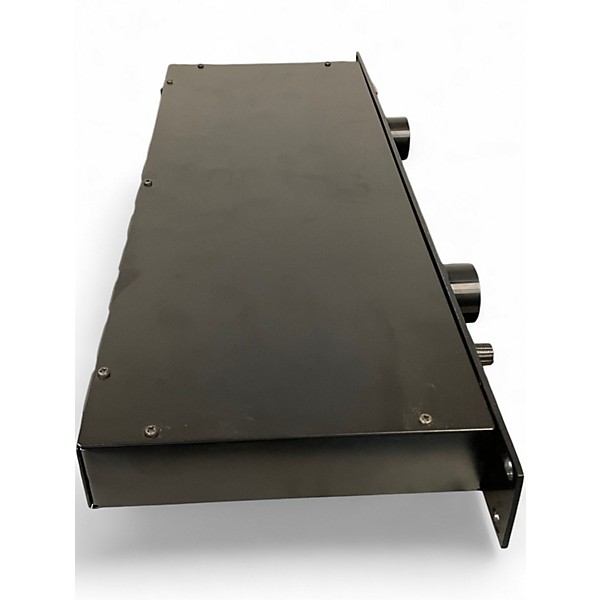 Used Furman M-8D Power Conditioner