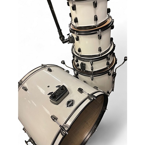 Used Crush Drums & Percussion 5 Piece Alpha Series Classic White Drum Kit