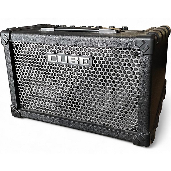 Used BOSS Cube Guitar Combo Amp