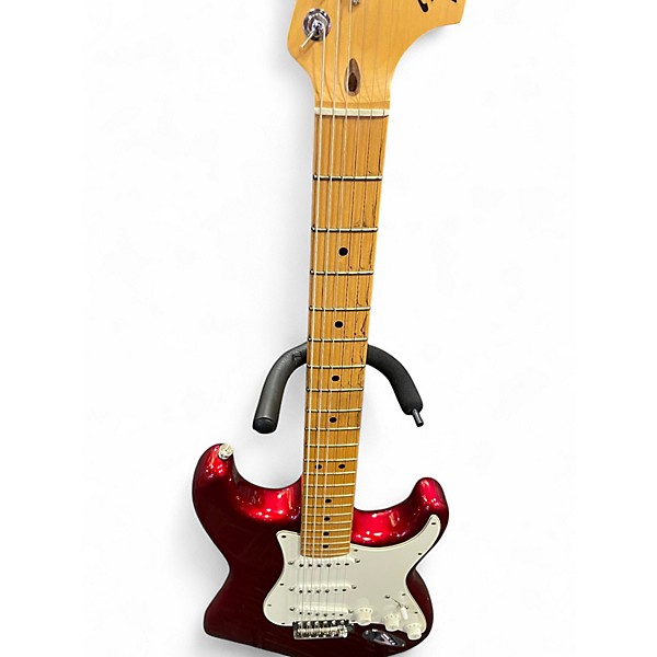 Used 2015 Fender STRATOCASTER PLAYERS SERIES Candy Apple Red Solid Body Electric Guitar