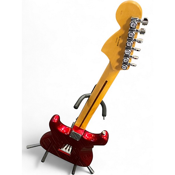 Used 2015 Fender STRATOCASTER PLAYERS SERIES Candy Apple Red Solid Body Electric Guitar