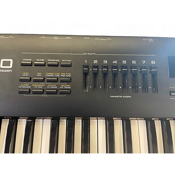 Used Roland JV-80 MULTI TIMBRAL SYNTHESIZER Synthesizer