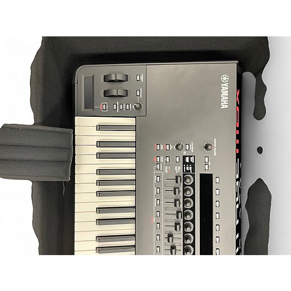 Used Yamaha MONTAGE M8X 88 KEY Keyboard Workstation