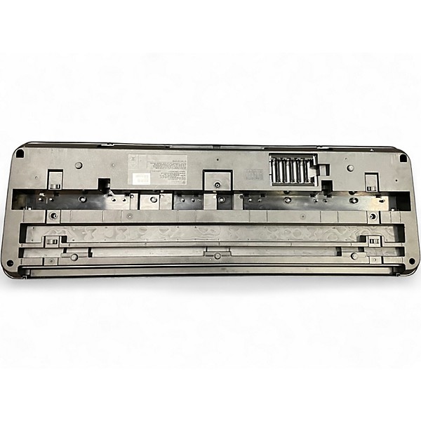 Used Yamaha PSRE273 Portable Keyboard
