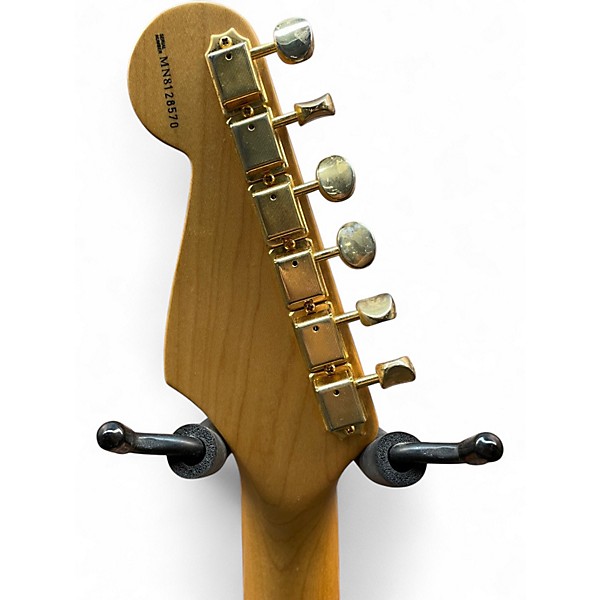 Used 1998 Fender DELUXE SUPER STRAT HONEY BLONDE Solid Body Electric Guitar