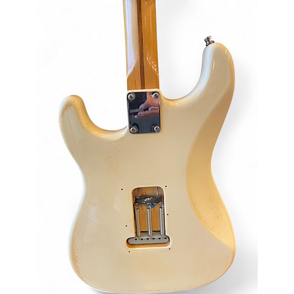 Used 2006 Fender Artist Series Jimmie Vaughan Tex-Mex Stratocaster Aged White Solid Body Electric Guitar