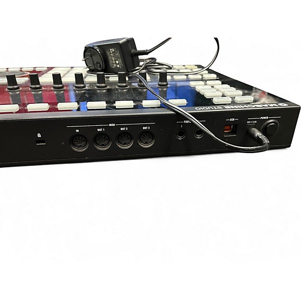 Used Native Instruments Maschine Studio MIDI Controller