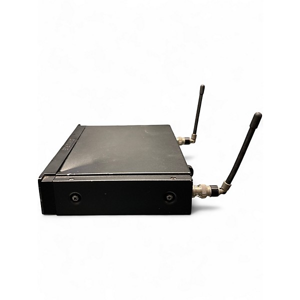 Used Shure BLX24R/SM58 Handheld Wireless System