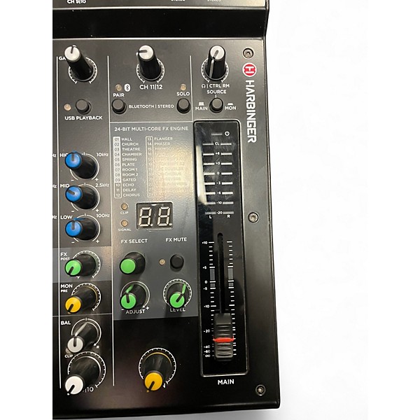 Used Harbinger LX12 Powered Mixer