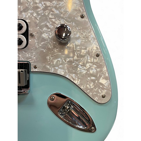 Used Fender Tom Delonge Signature Stratocaster Daphne Blue Solid Body Electric Guitar
