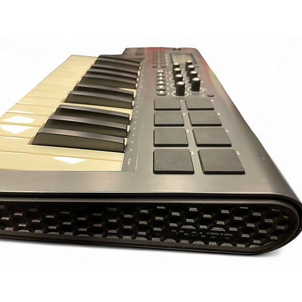 Used M-Audio Axiom 25 Key MIDI Controller