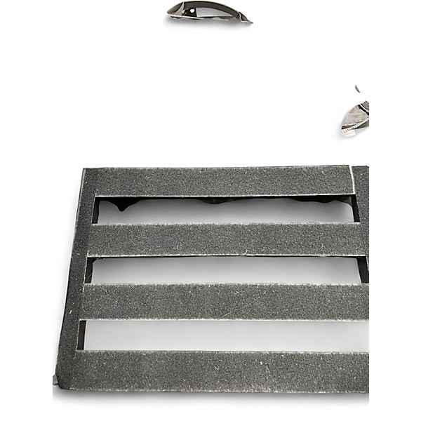 Used Pedaltrain Classic 2 Pedal Board