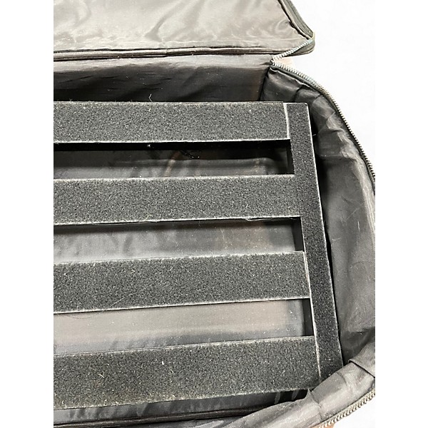 Used Pedaltrain Classic 2 Pedal Board