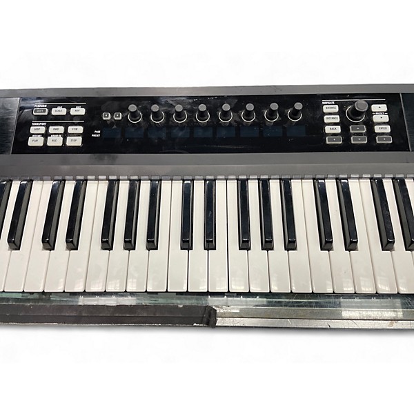 Used Native Instruments Komplete Kontrol S61 MIDI Controller