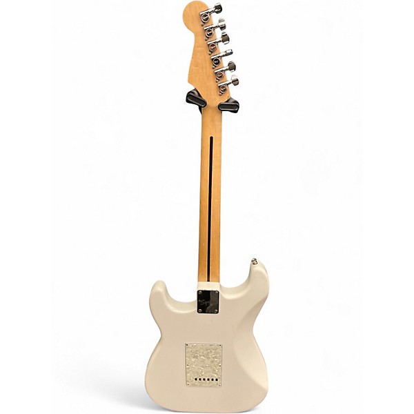 Used Squier Affinity Stratocaster Arctic White Solid Body Electric Guitar