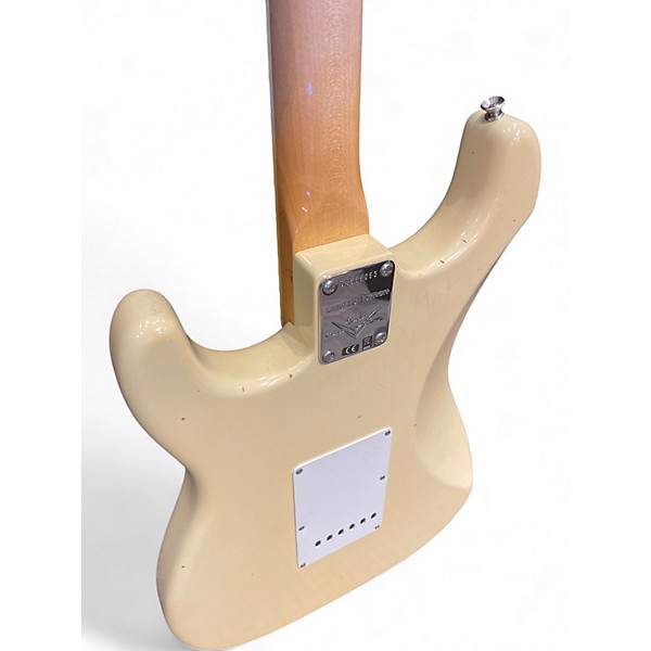 Used Fender Custom Shop Limited Edition 1967 HSS Stratocaster White Solid Body Electric Guitar