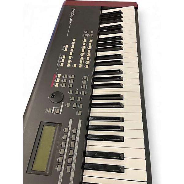 Used Yamaha MOXF8 88 Key Keyboard Workstation