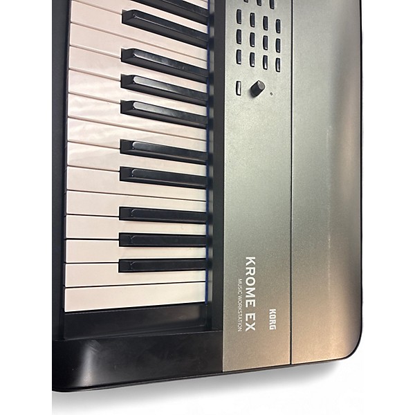 Used KORG Krome 88 Key Keyboard Workstation