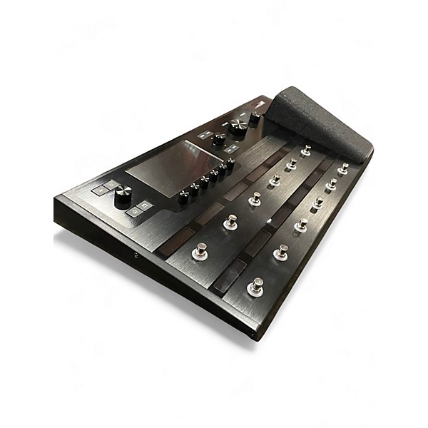 Used Line 6 HELIX Effect Processor