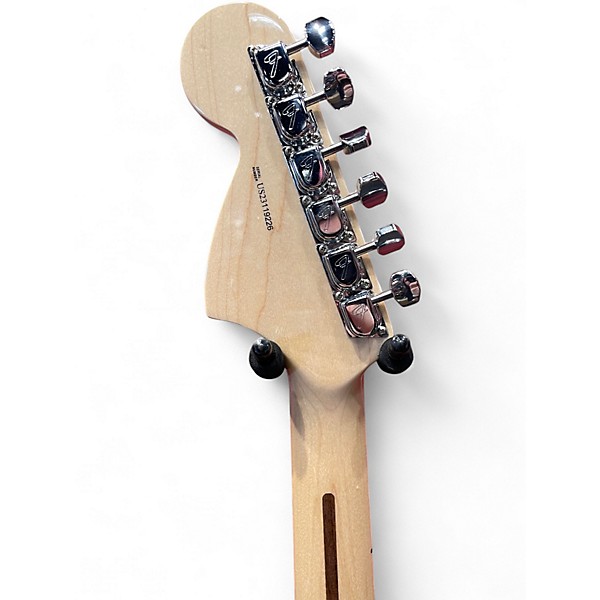 Used Fender Artist Series Yngwie Malmsteen Stratocaster Vintage White Solid Body Electric Guitar