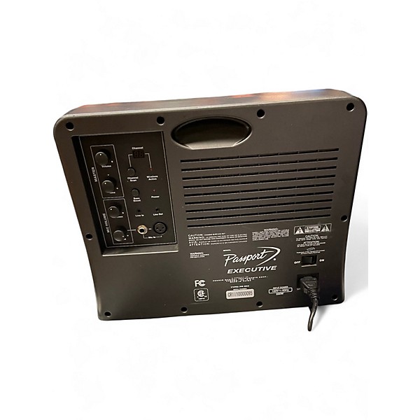 Used Fender PASSPORT EXECUTIVE Powered Speaker