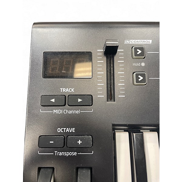 Used 2015 Novation Launchkey 25 Key MIDI Controller