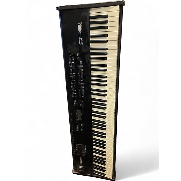 Used Alesis QS8.1 Keyboard Workstation