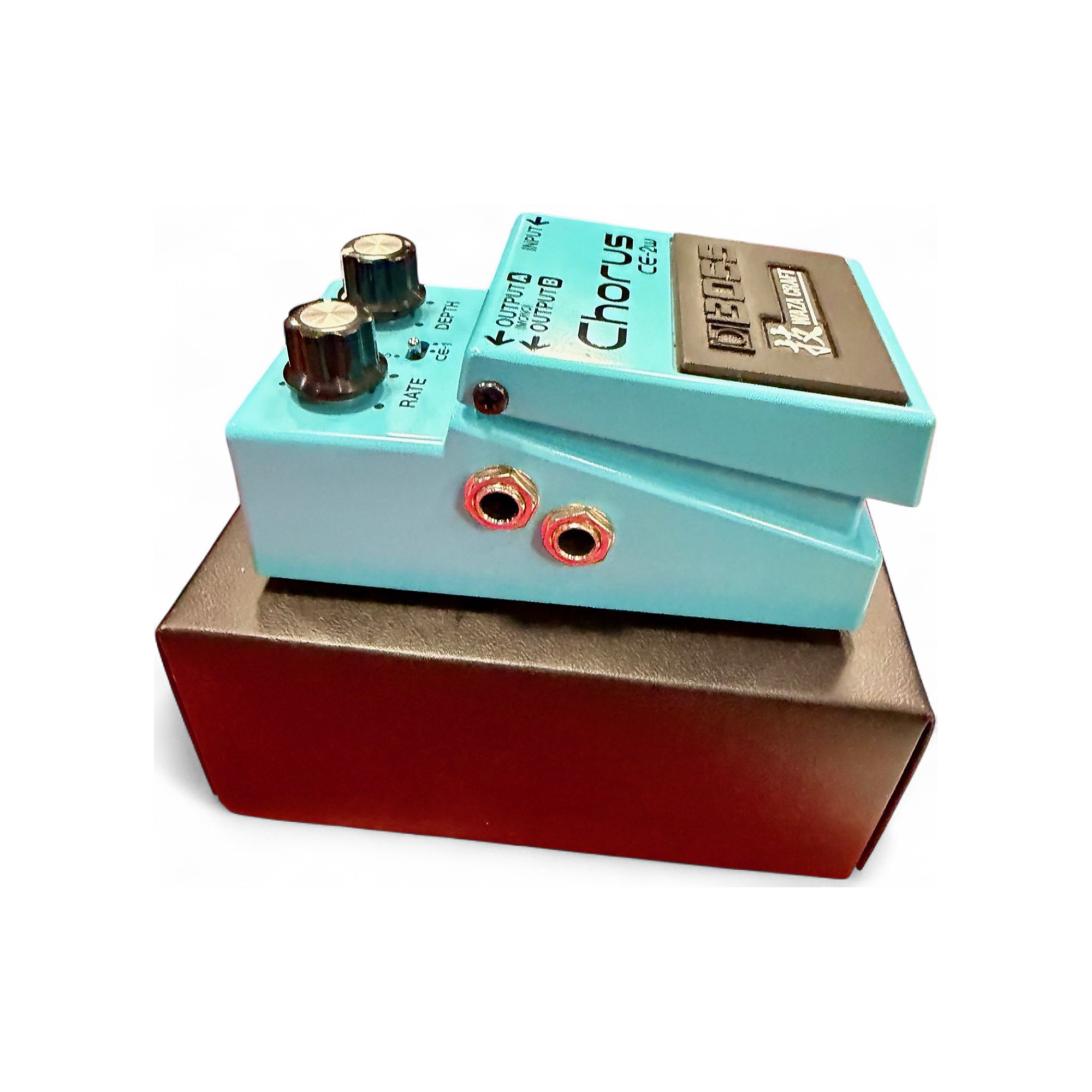CE-2w Chorus 技 Waza Craft Series Specia… Boss CE-2W Waza Craft Chorus Pedal | Sweetwater