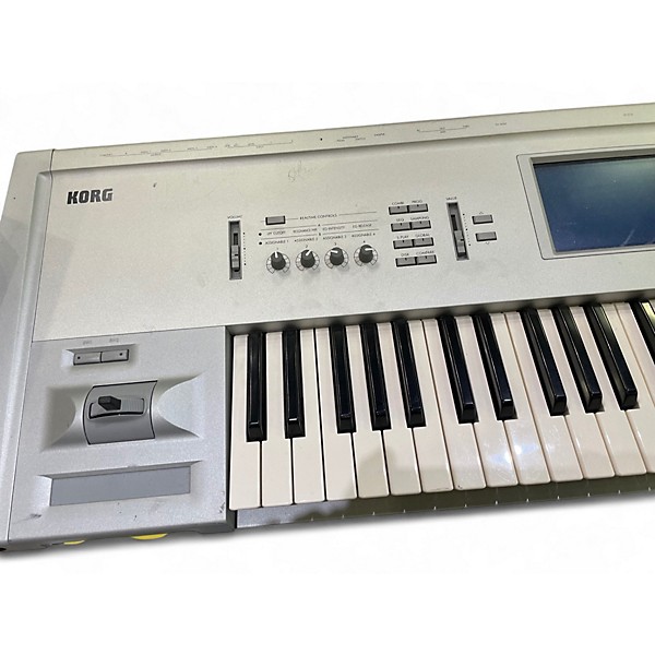 Used KORG Triton Studio 88 Key Keyboard Workstation