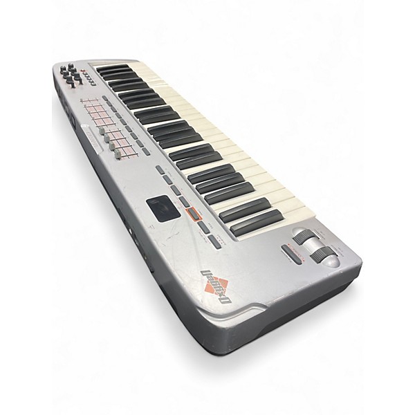 Used M-Audio Oxygen 49 Key MIDI Controller