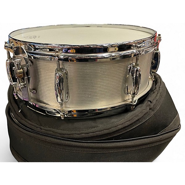 Vintage 1970s Slingerland 14in snare silver Drum