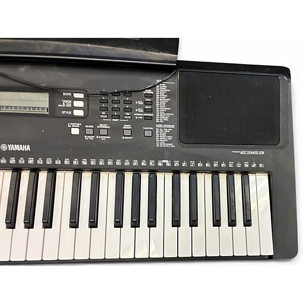 Used Yamaha PSRE363 61 Key Portable Keyboard