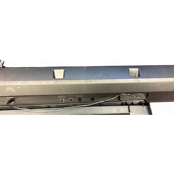 Used Yamaha PSRE363 61 Key Portable Keyboard