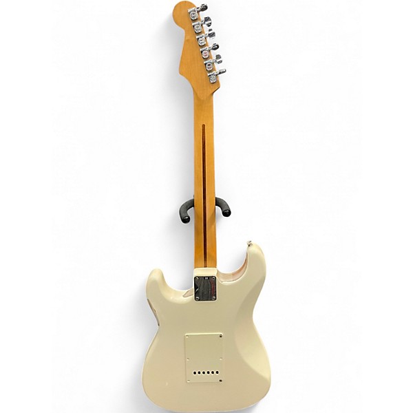 Used Fender STRATOCASTER Alpine White Solid Body Electric Guitar