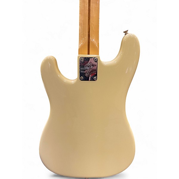 Vintage 1983 Fender BULLET BASS DELUXE White Electric Bass Guitar